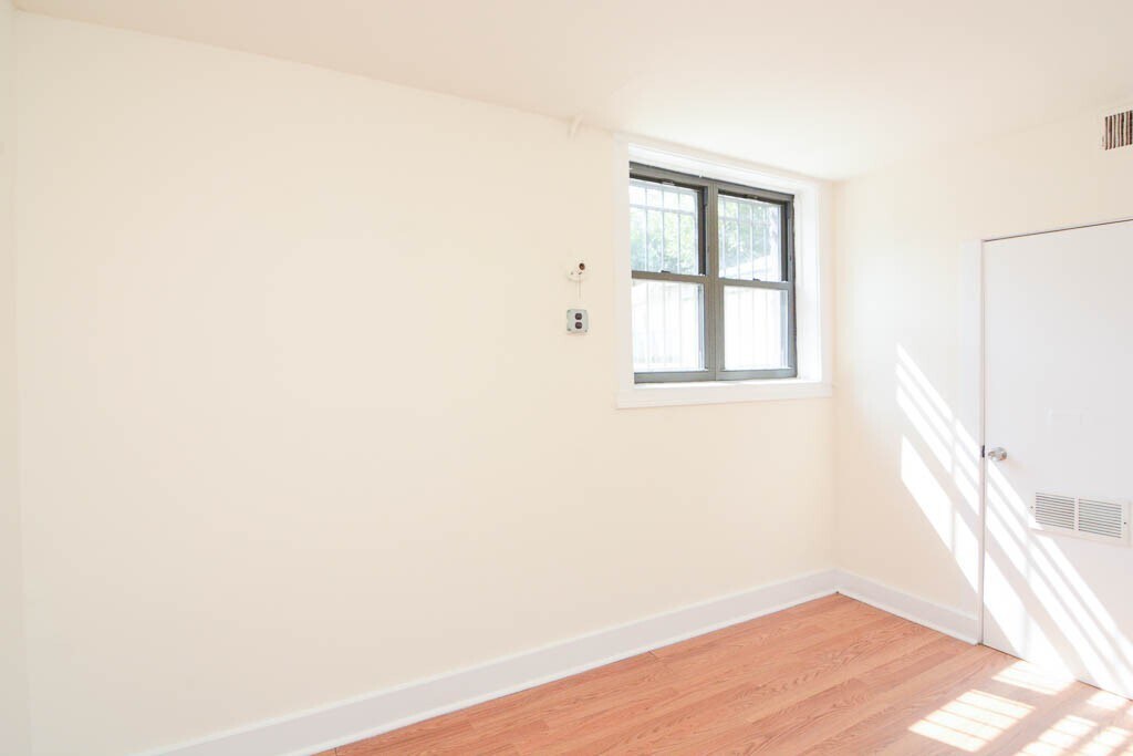 Building Photo - 2520 N Kedzie Blvd