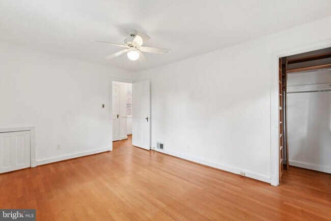 Building Photo - 5008 44th St NW