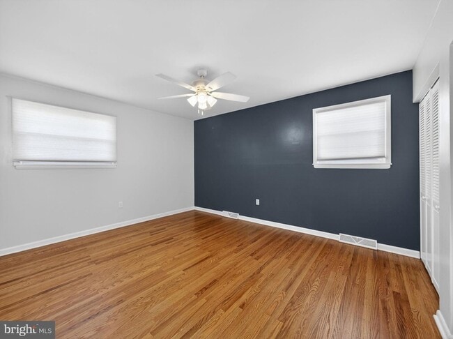 Building Photo - 1277 Beverly Rd