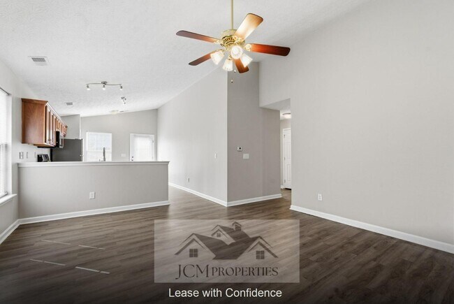 Building Photo - 2016 Willis Dr