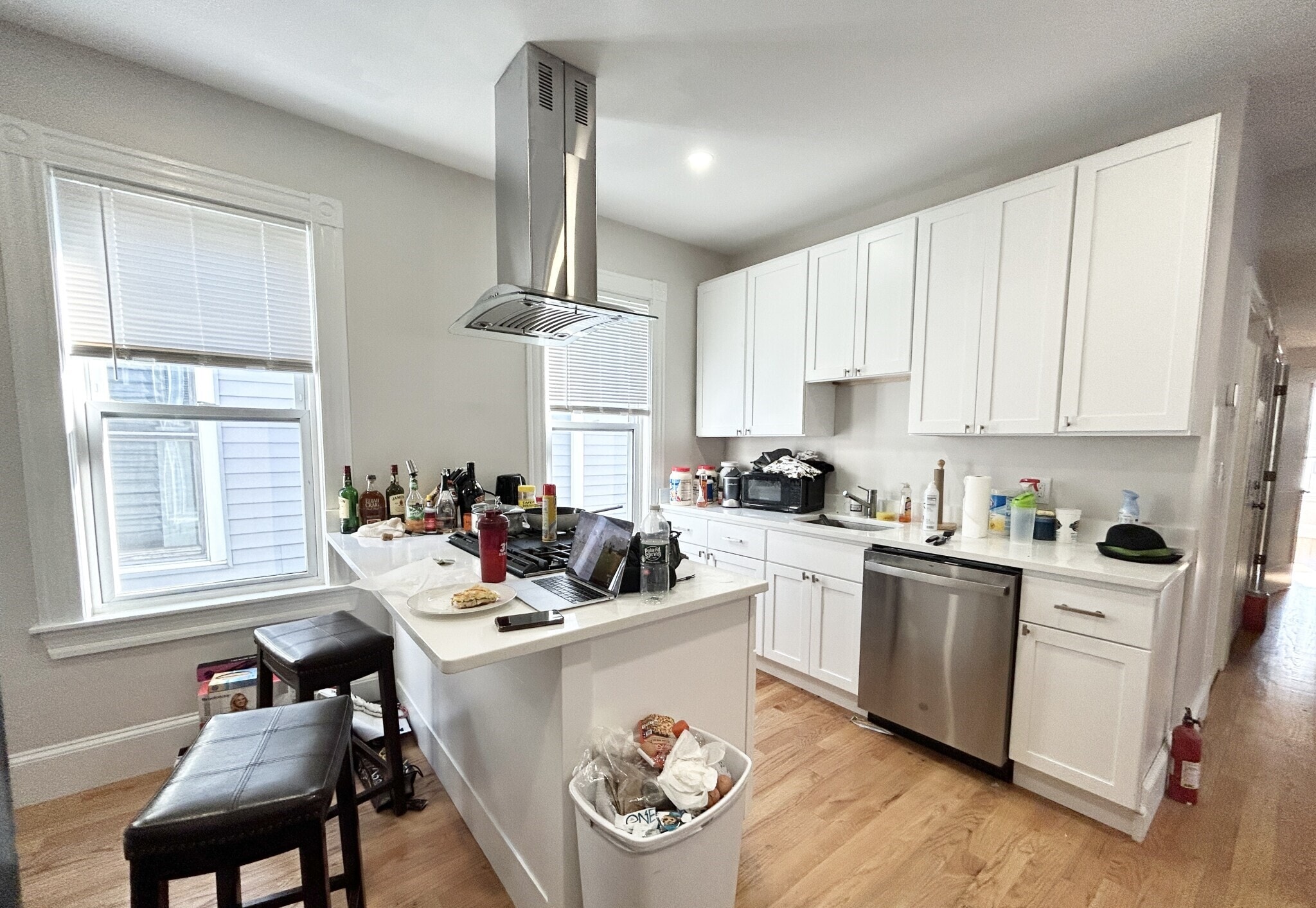 Building Photo - 74 Marine Rd