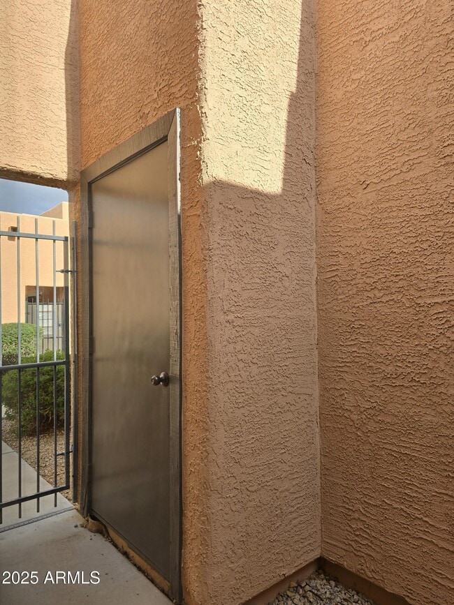 Building Photo - 8940 W Olive Ave