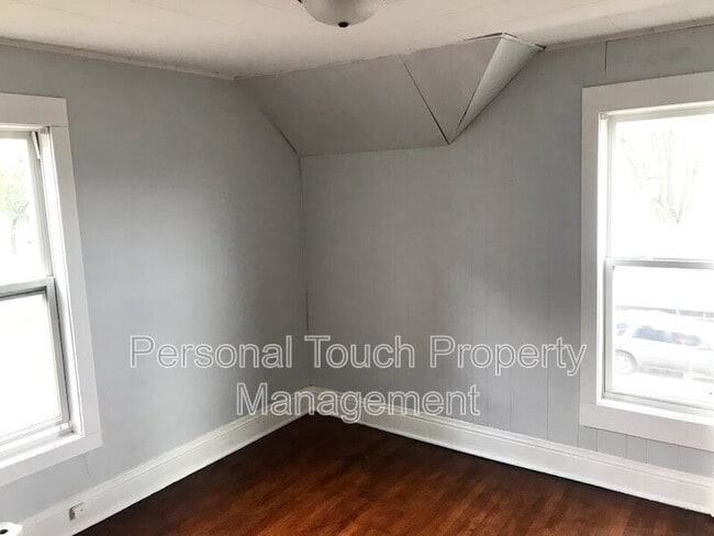 Building Photo - 1119 3rd Ave N