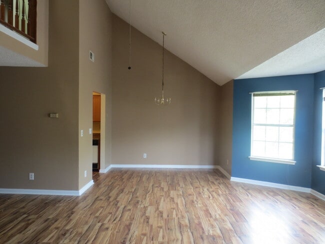 Building Photo - Cute n cozy Condo near Princess Anne & Salem Rd Va Beach