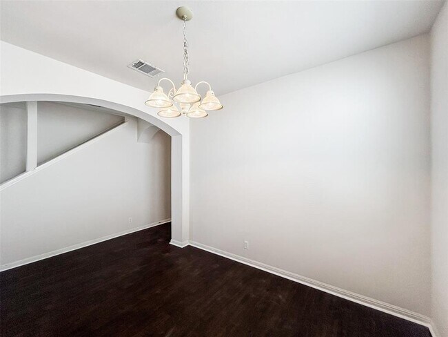 Building Photo - 4712 Lake Champlain Ln
