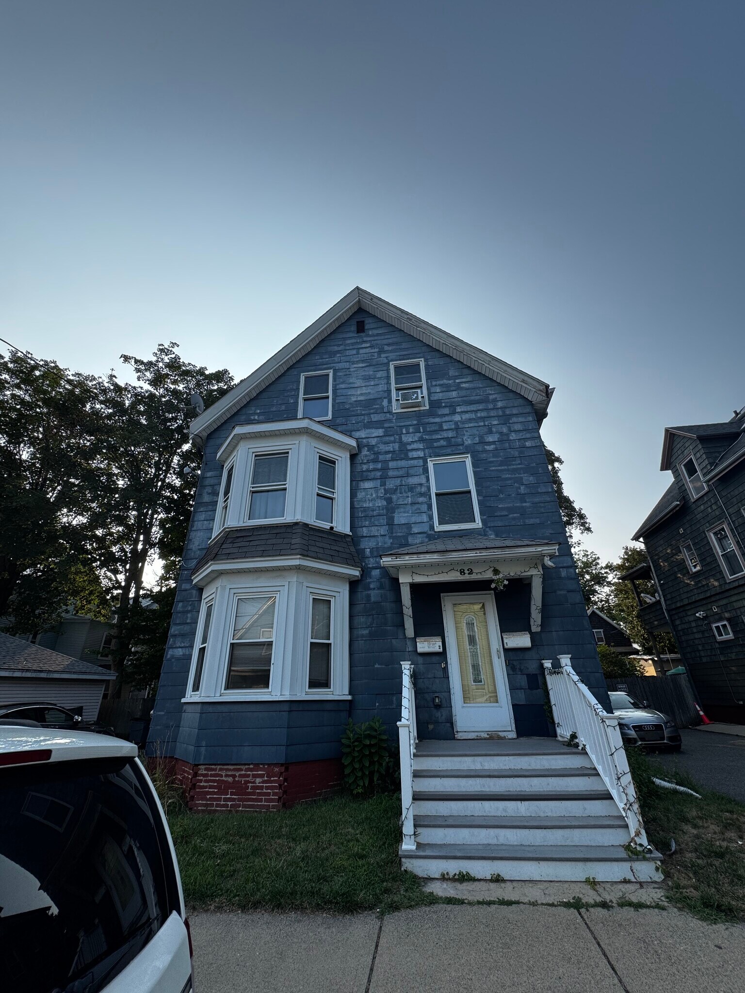 Building Photo - 82 Birch St
