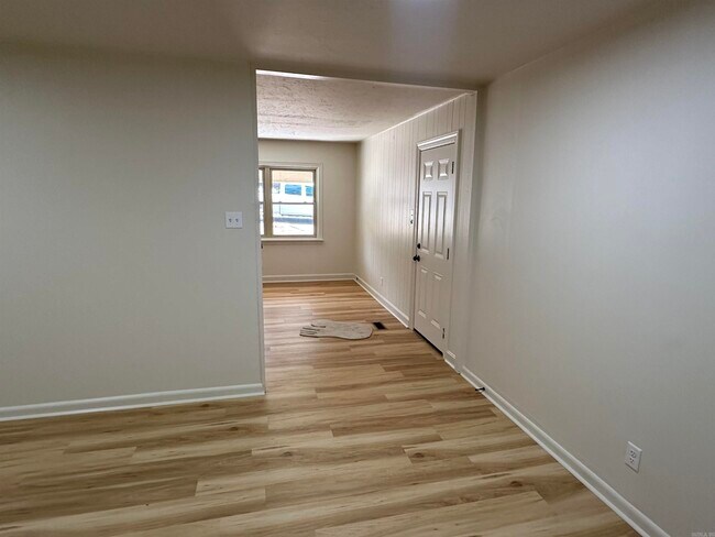 Building Photo - 4423 West Dr