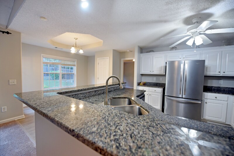 Building Photo - 1417 Faith Dr