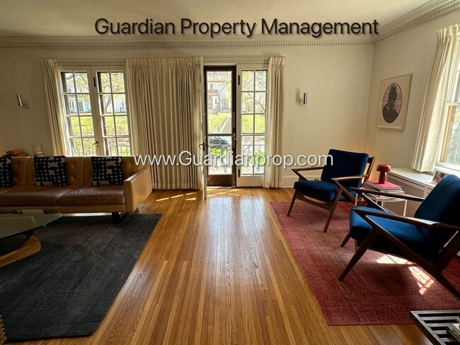 Building Photo - Lake is the Isles Single Family Home, 2 Car Garage, Dishwasher, Fenced Yard