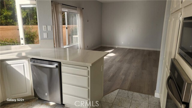 Building Photo - 5 Duquesa