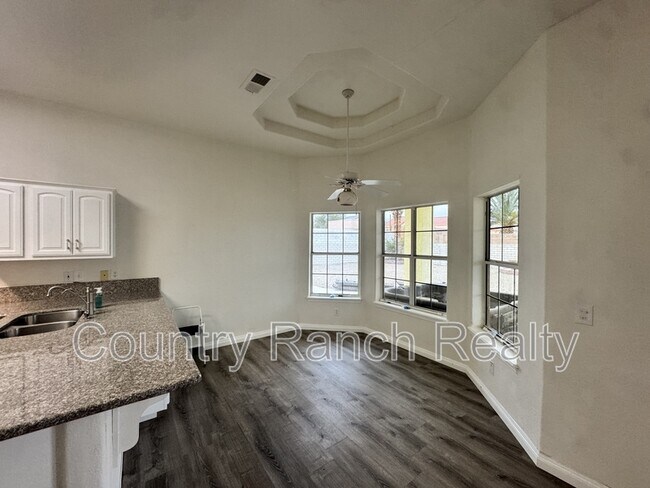 Building Photo - 2184 Emerald River Cir