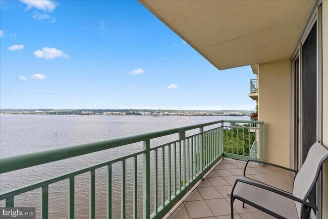 Building Photo - 501 Slaters Ln