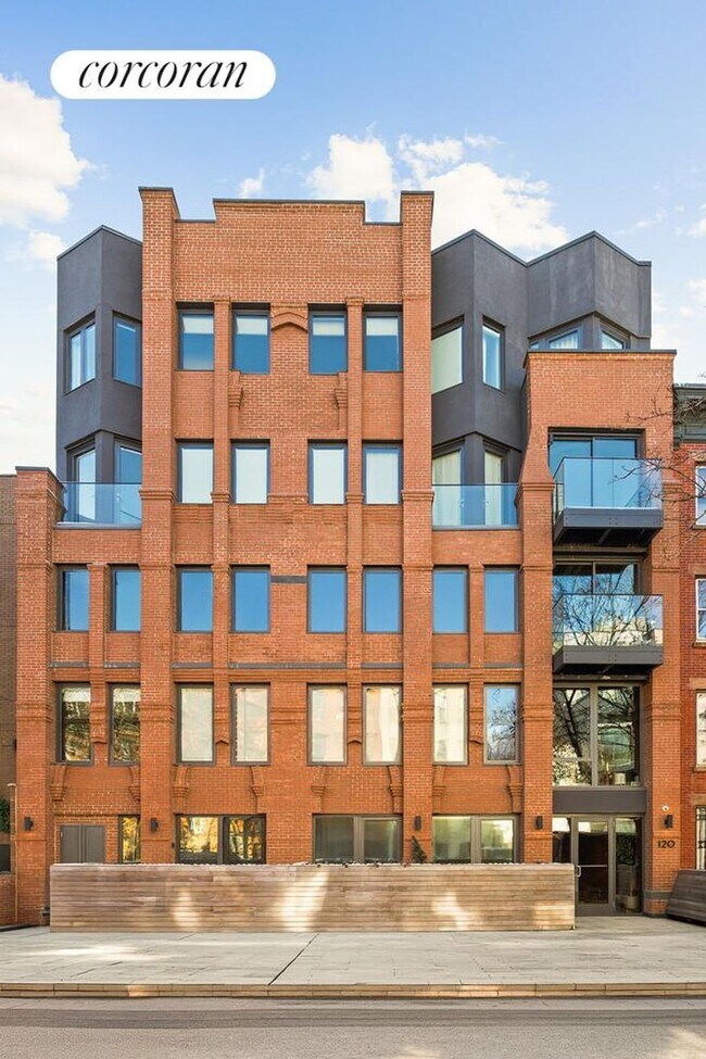 Building Photo - 120 Java St