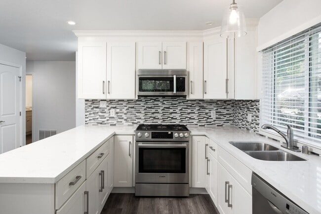 Building Photo - Beautiful Home In Martinez Hills