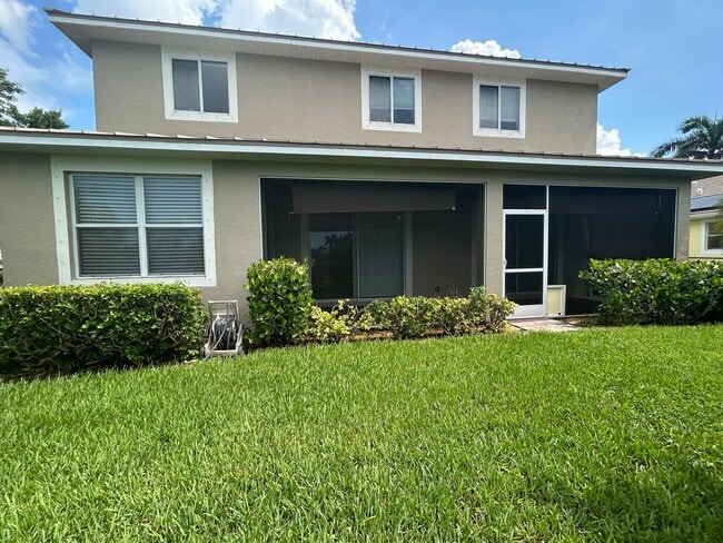 Building Photo - 2475 Ashbury Cir