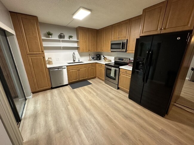 Building Photo - 2BR/2.5BA Townhome in the Heart of Palm Beach Gardens