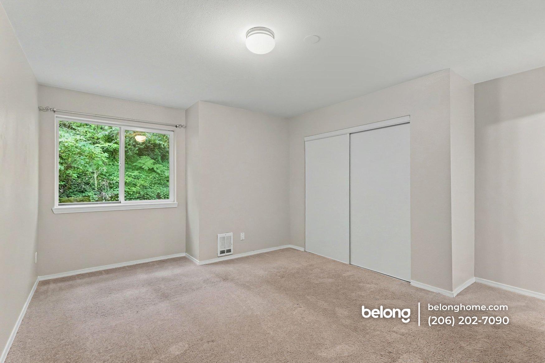 Building Photo - 515 Newport Way NW
