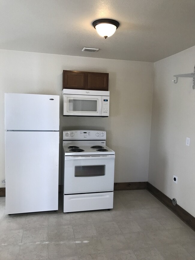 Building Photo - Charming remodeled 1 bedroom home in Windsor