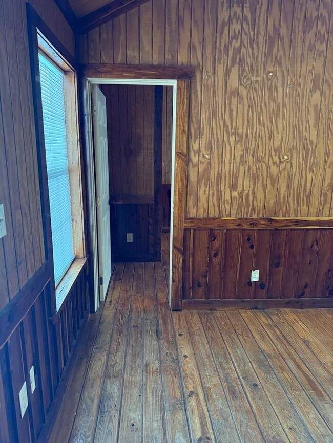 Building Photo - 134 Private Rd 3228