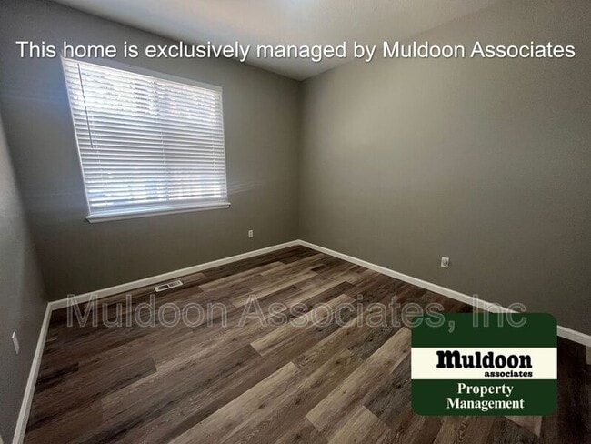 Building Photo - 125 Tall Pine Ln