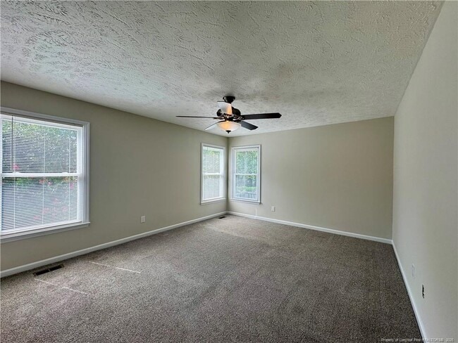 Building Photo - 250 Buhmann Dr