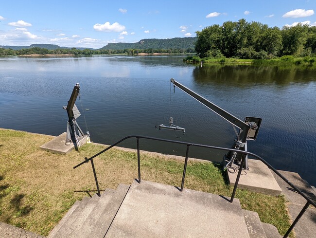 Boat Lift - 67940 County Road 76