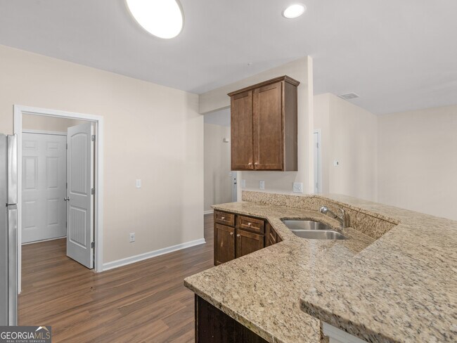 Building Photo - 1244 Faye Ct