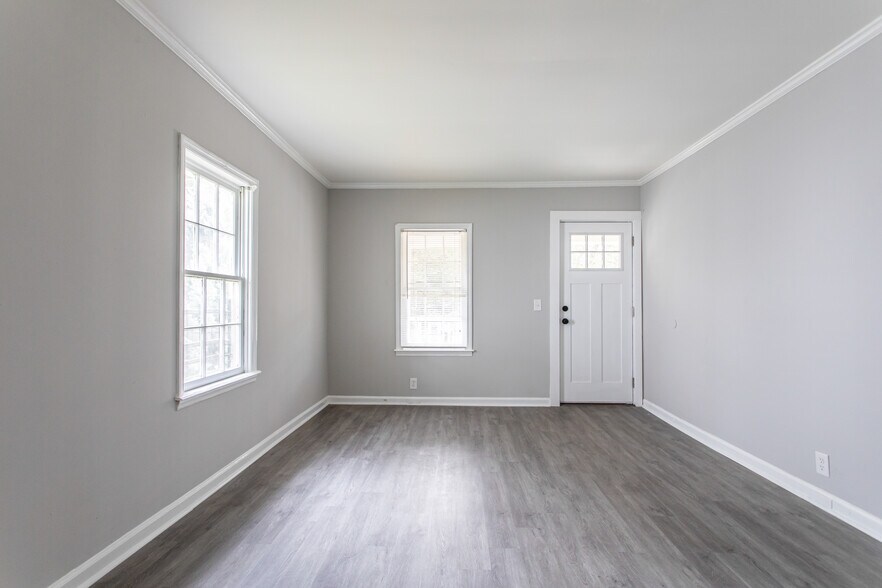 Front room - 894 Ormewood Ave SE