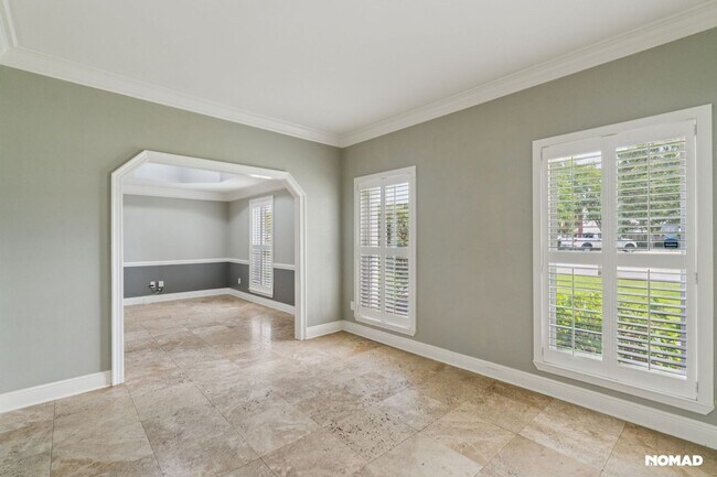 Building Photo - Spacious 4BR House in Pensacola; Pool