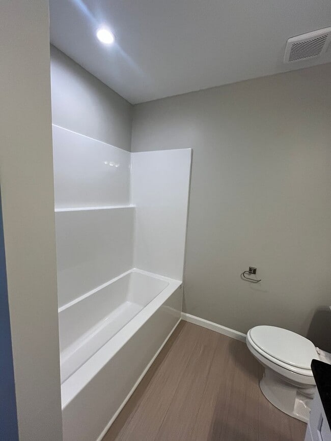 Building Photo - 498 State Rd S-42-2289