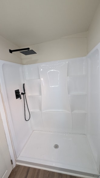 Building Photo - 202 Cherry St