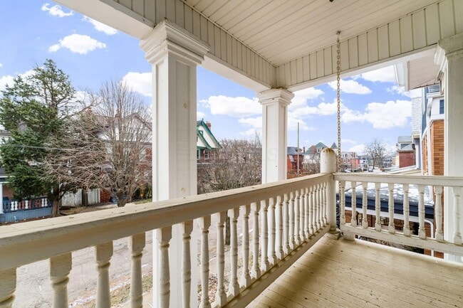 Building Photo - 61 Sherman Ave