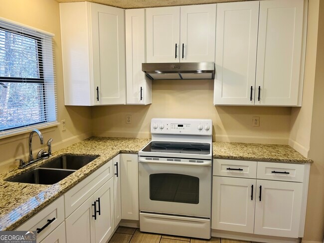 Building Photo - 4120 Midway Rd