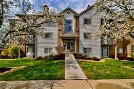 Building Photo - 8859 Eagleview Dr