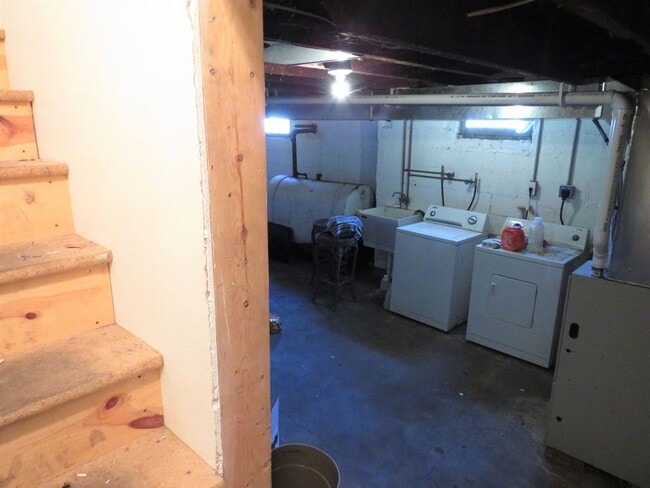 Building Photo - 709 Hudson St