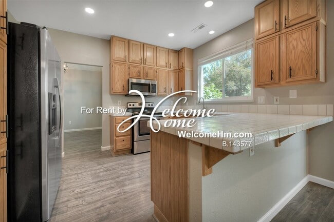 Building Photo - 3943 Aspendale Dr