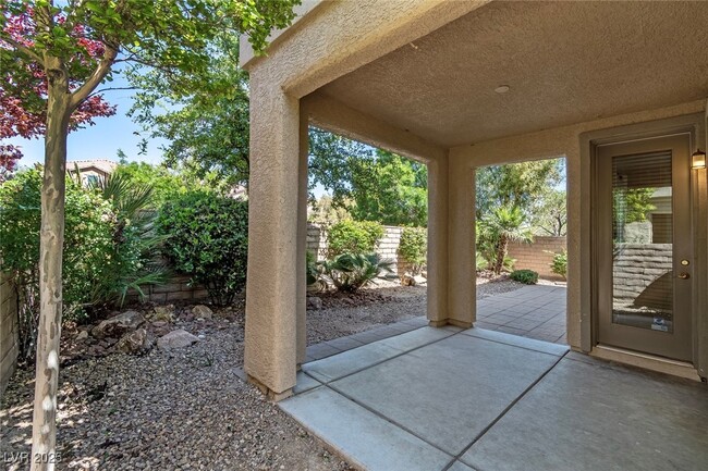 Building Photo - 11904 Luna Del Mar Ln