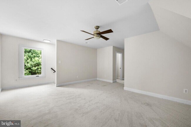 Building Photo - 1256 New Bedford Ln