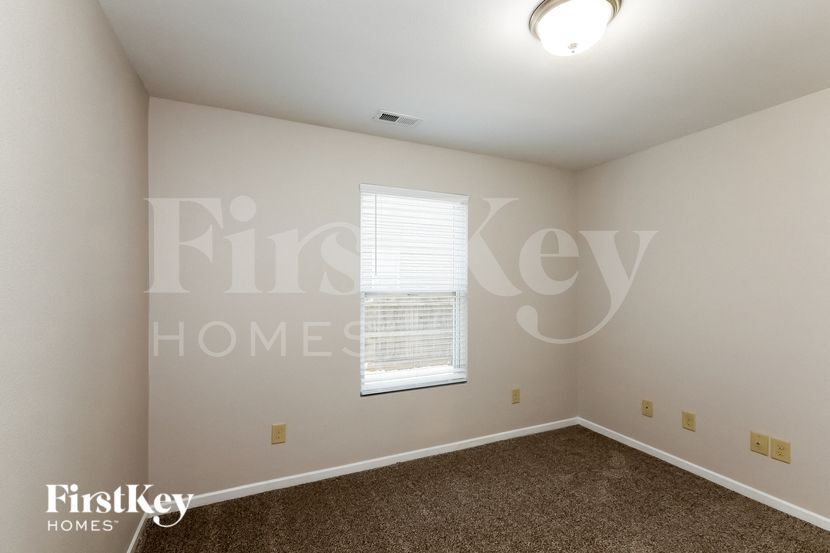 Building Photo - 2549 Spring Breeze Way