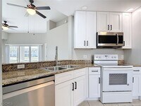 Building Photo - 12151 Summergate Cir