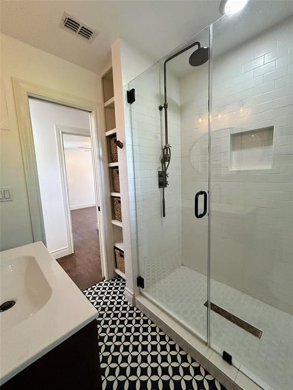 Building Photo - 6214 Haney Dr