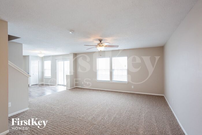 Building Photo - 14735 Fawn Hollow Ln