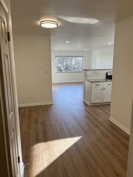 Building Photo - 5650 Macey Ave