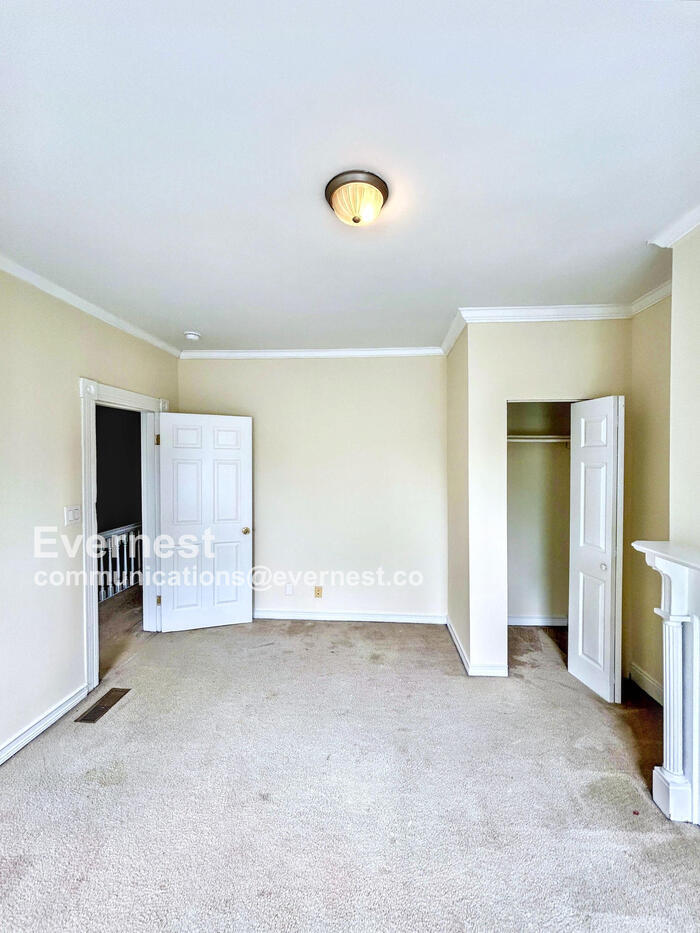 Building Photo - 1402 Ashley St