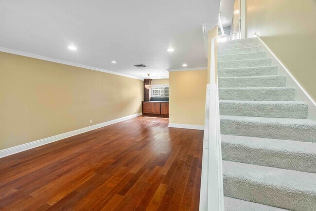 Building Photo - 5215 Sepulveda Blvd