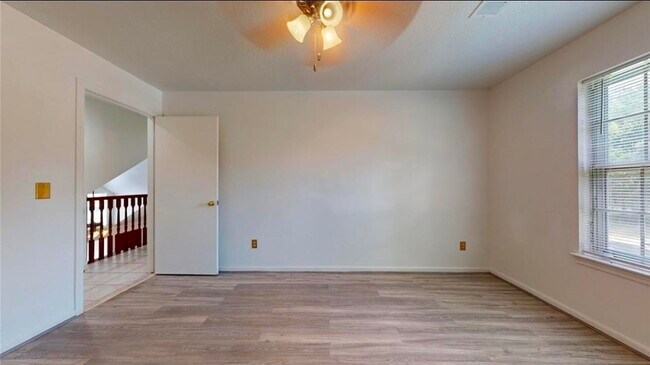 Building Photo - 4026 Ash Hollow Dr