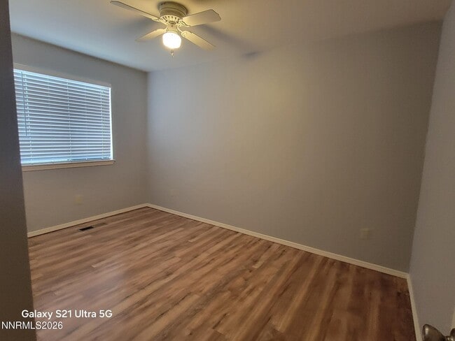 Building Photo - 404 Kathy Ave