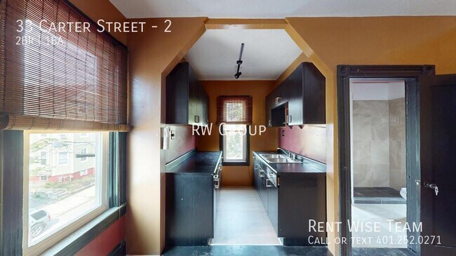 Building Photo - 33 Carter St