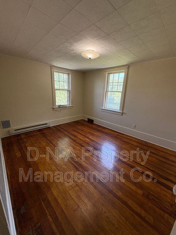 Building Photo - 169 Tanite Rd