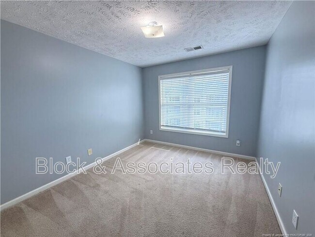 Building Photo - 3342 Harbour Pointe Pl
